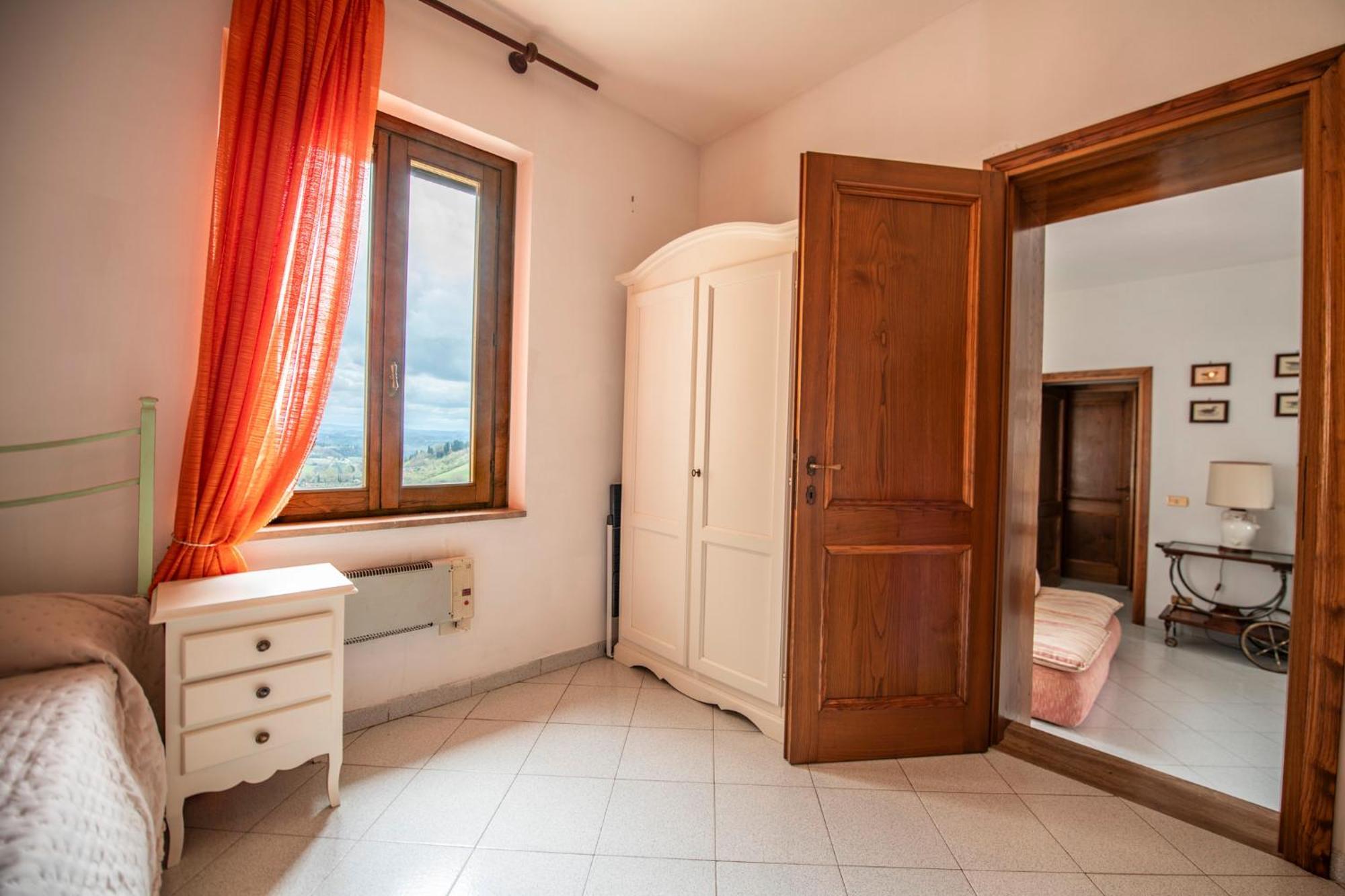 Bellavista Free Parking City Center San Gimignano Bagian luar foto