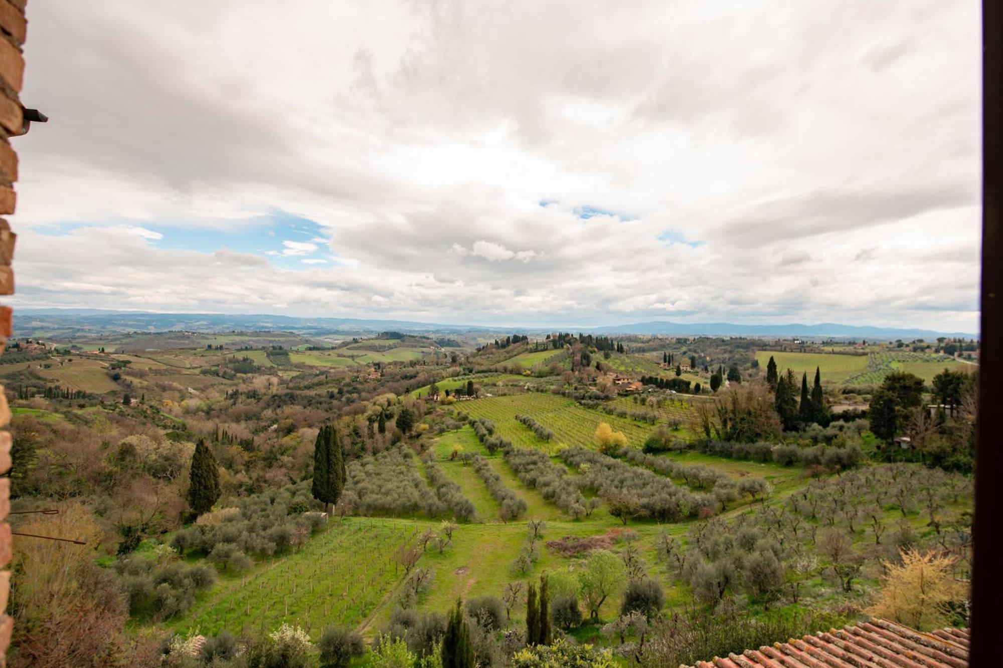 Bellavista Free Parking City Center San Gimignano Bagian luar foto
